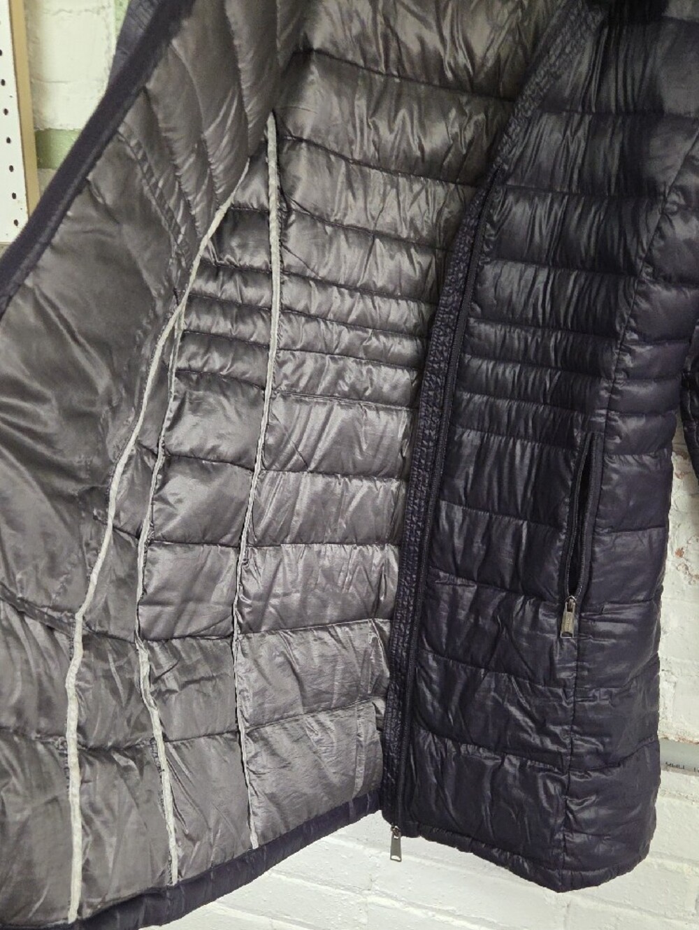Andrew Marc Women's Black Quilted Long Puffer Jacket Sz Med Down - Picture 4 of 7